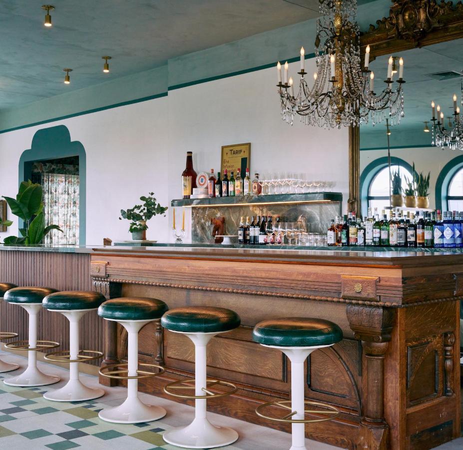 Hotel Genevieve Louisville Kültér fotó