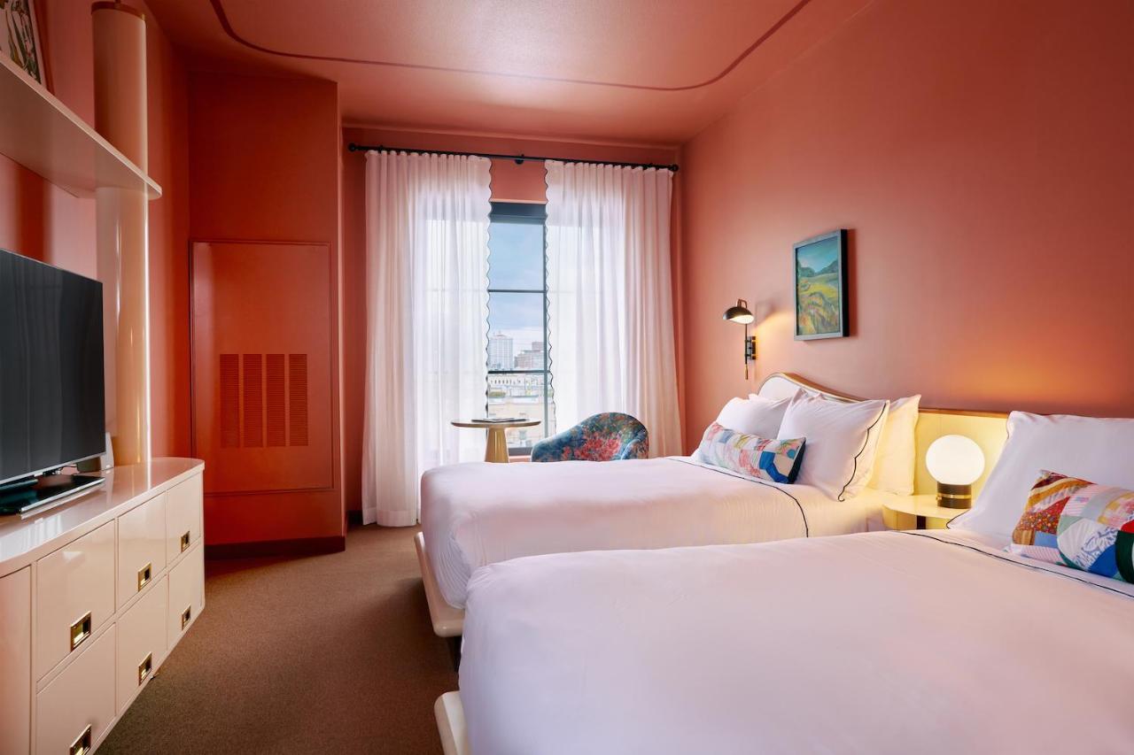 Hotel Genevieve Louisville Kültér fotó