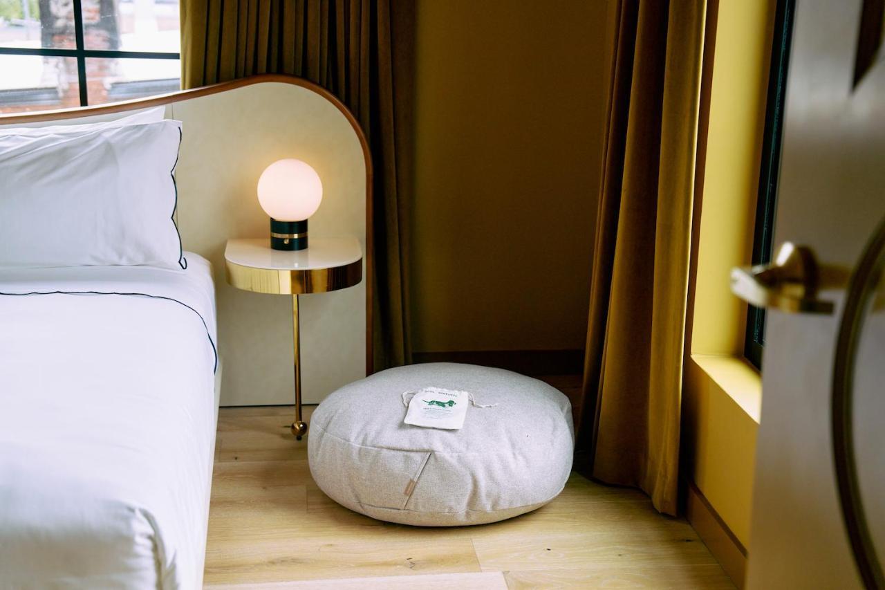 Hotel Genevieve Louisville Kültér fotó