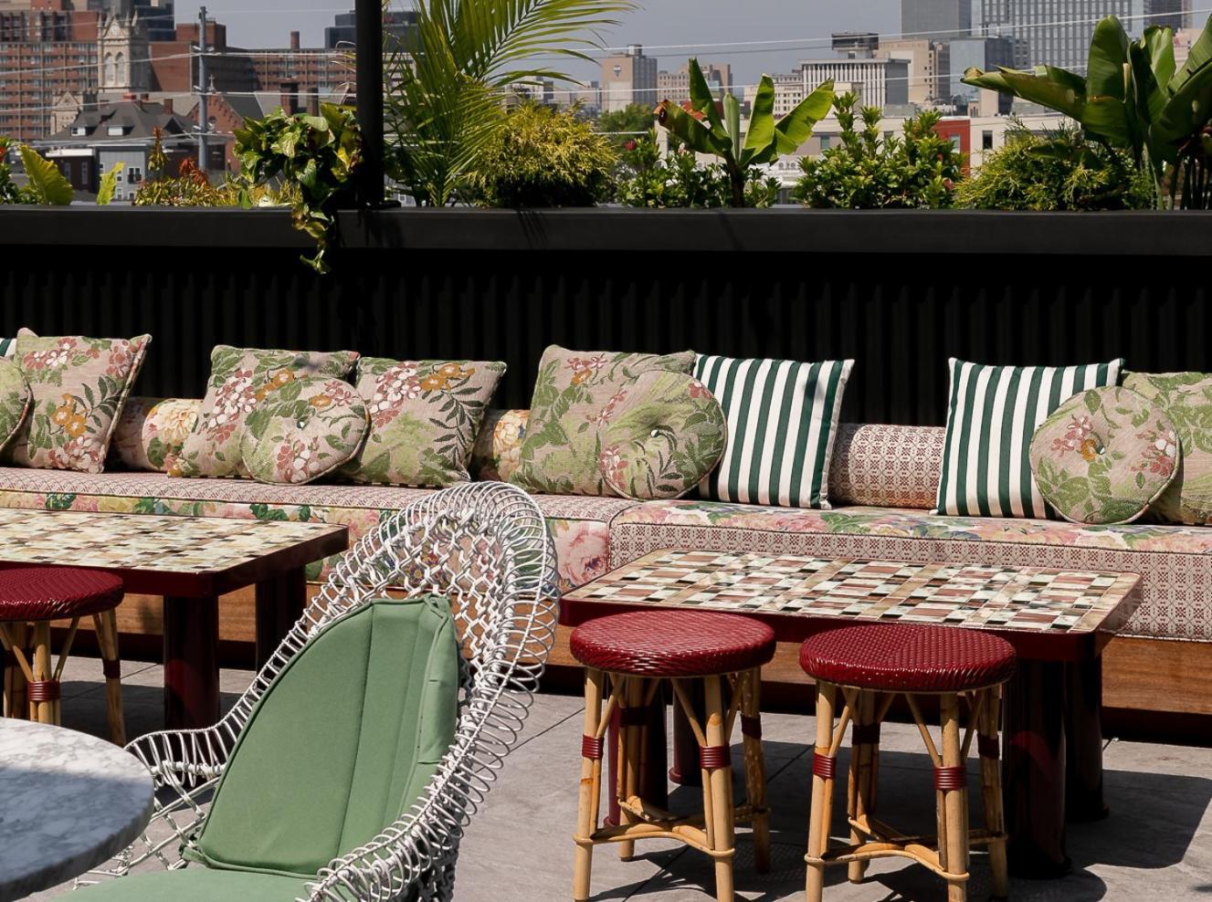 Hotel Genevieve Louisville Kültér fotó